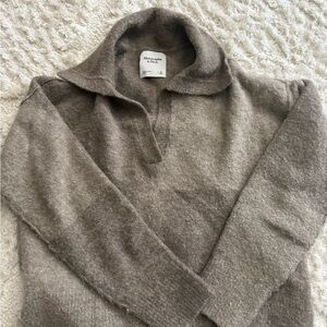 Abercrombie & Fitch Taupe Pullover